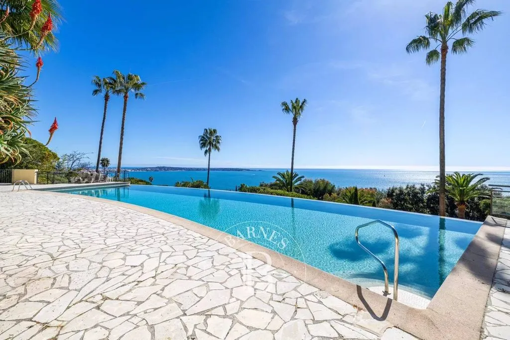 pool_area