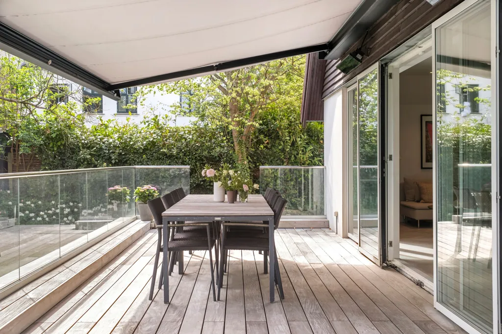 Terrasse - Fenced Villa with Garden in Klampenborg