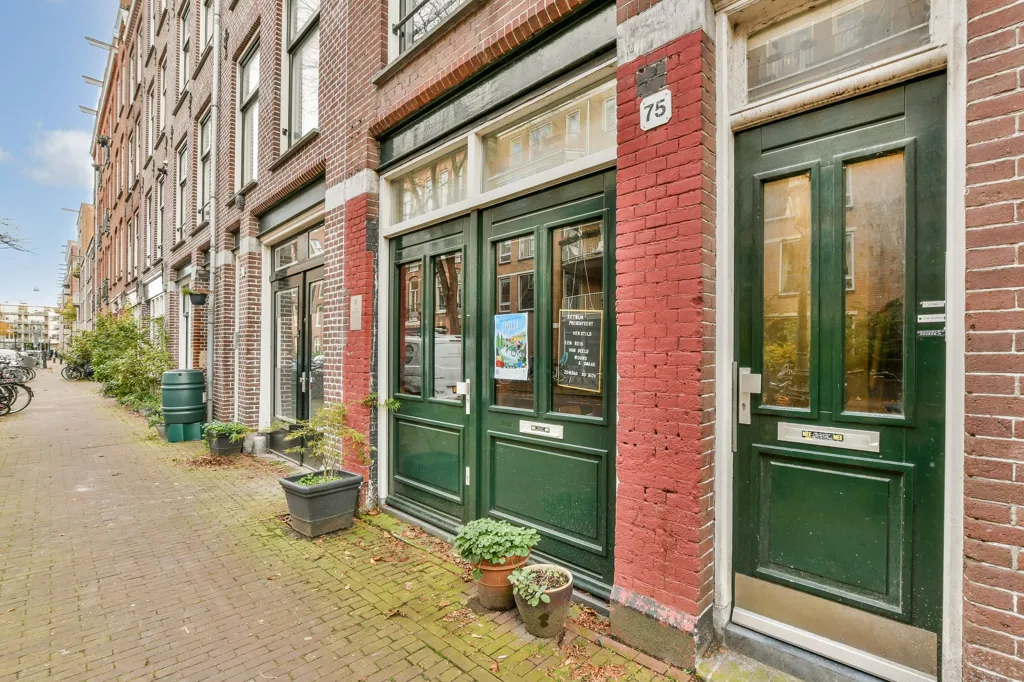 Välivaade - Charming Duplex with Balcony in Westerpark
