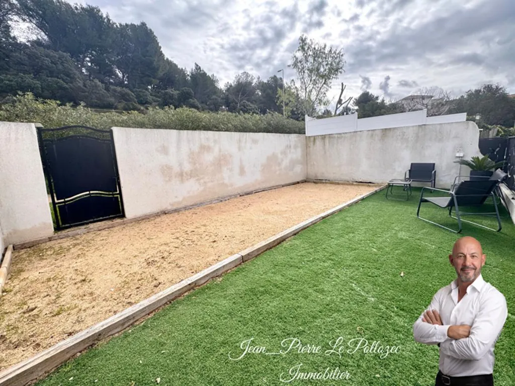Jardin - Maison avec Jardin et Garage près de la Plage