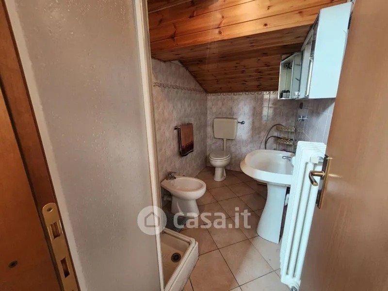 Salles de bain - Mansard Attico with Private Garden in Chatillon