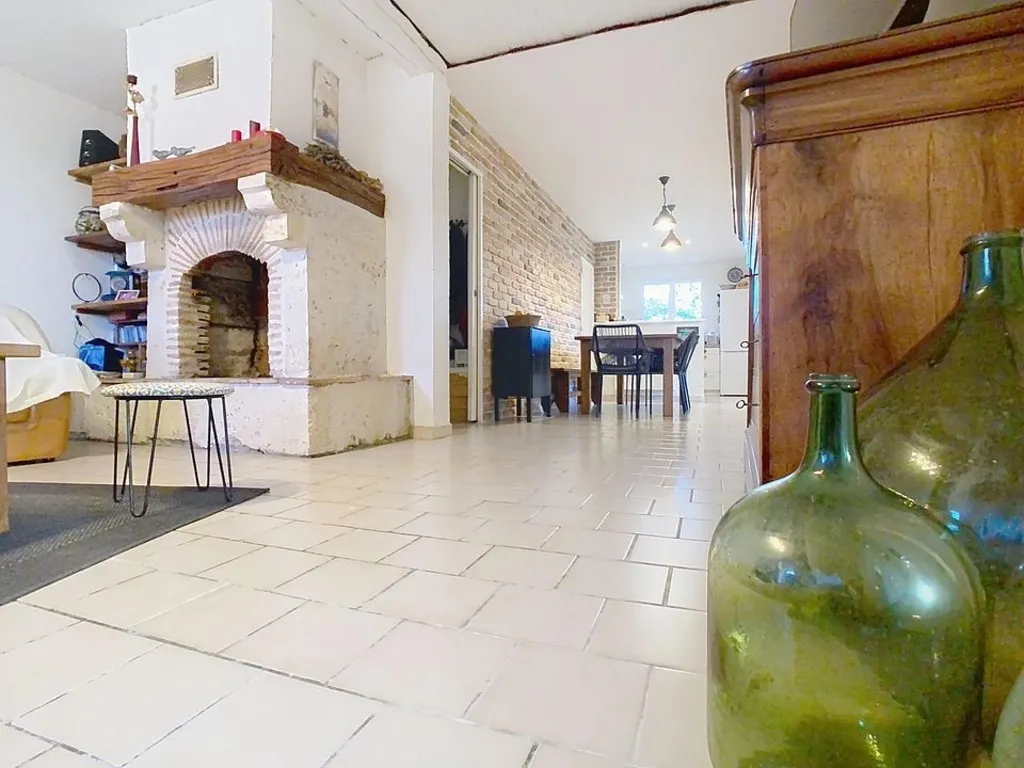 Séjour - Maison en Pierre avec Grange à Ordan-Larroque