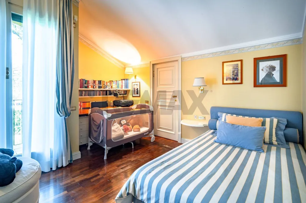Magamistoad - Bifamiliar Villa with Terrace in Lesmo Green