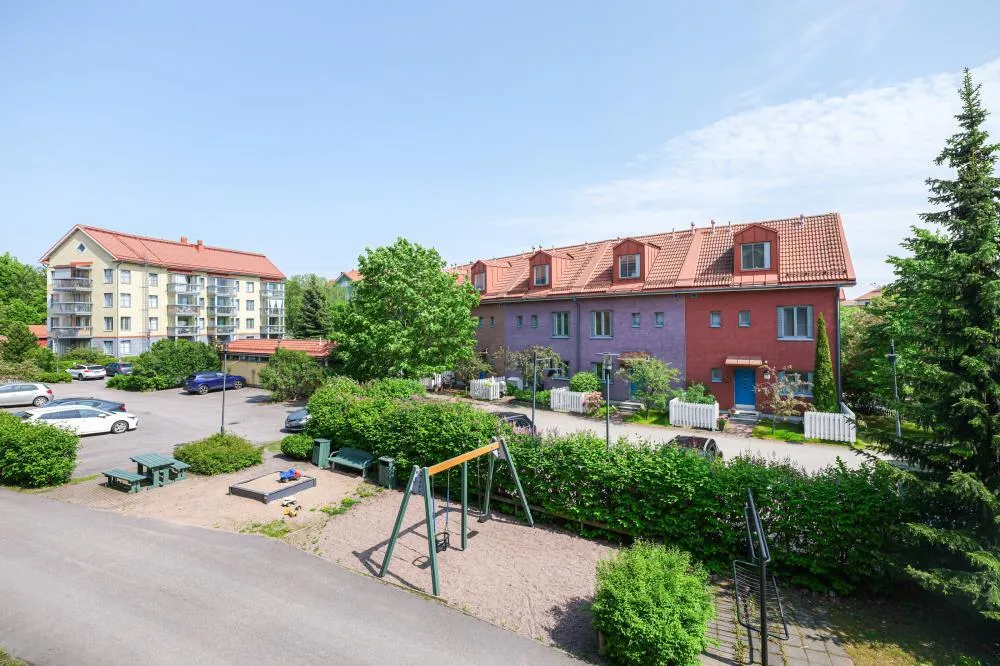 Jardin - Apartment with Balcony in Kartanonkoski, Vantaa
