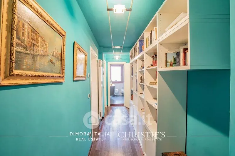 Esik - Restored Apartment with View in Venice