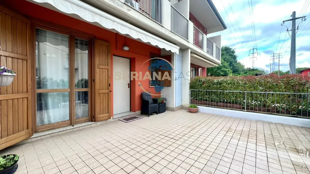 Terrasse - Terraced Villa with Private Garden in Pradalunga