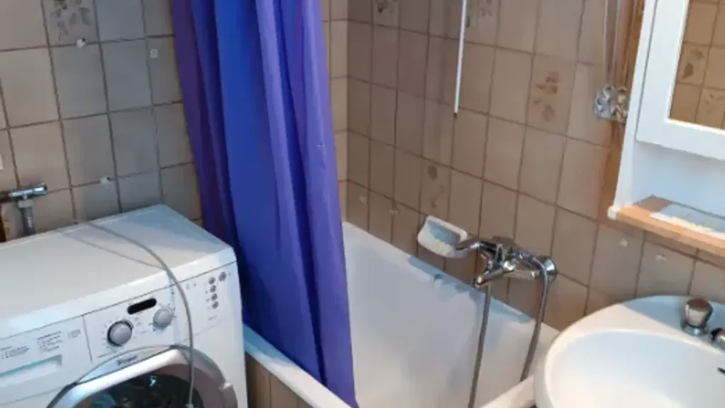 Salles de bain - Appartement 1 pièces à IT