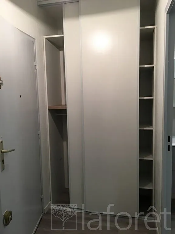 Pièces - Studio avec Balcon dans Résidence Sécurisée à Gradignan