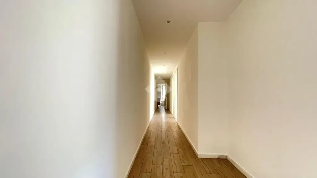 Esik - Apartment with Two Balconies in Sant'Olcese
