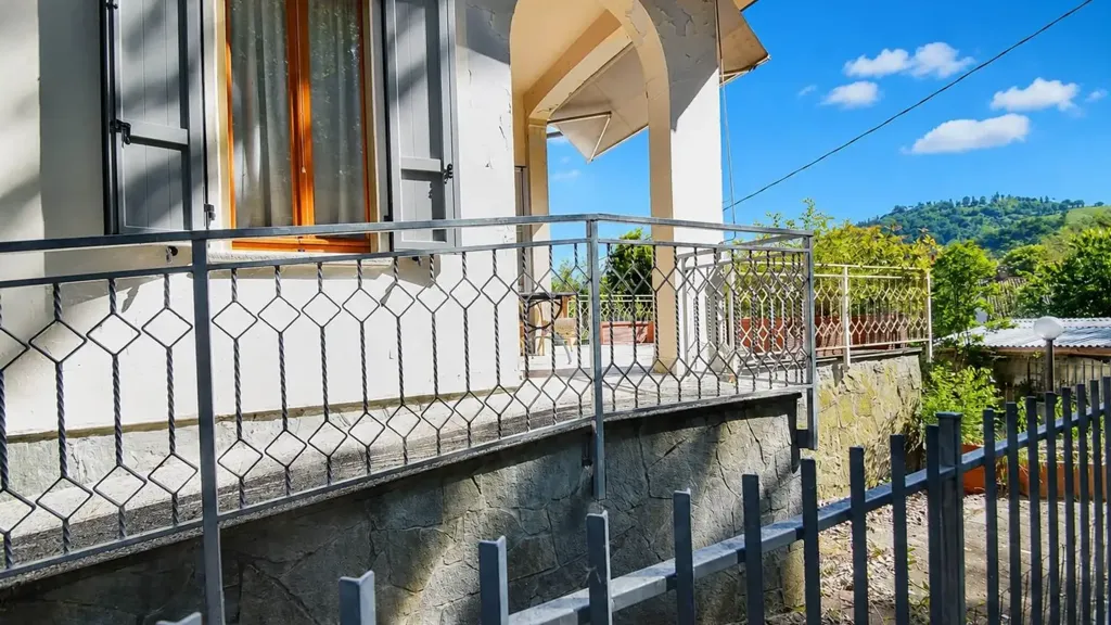 Rõdu - Bifamily Villa with River View in Rivergaro