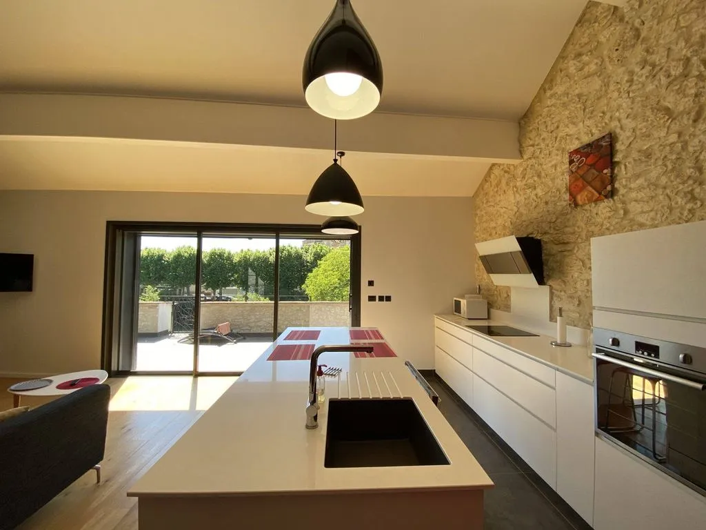 Köök - Luxury House with River View in Auch