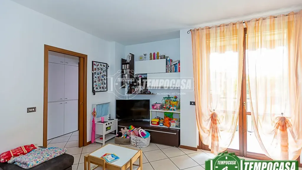 Séjour - 3-Bedroom Apartment with Balcony in Spino d'Adda