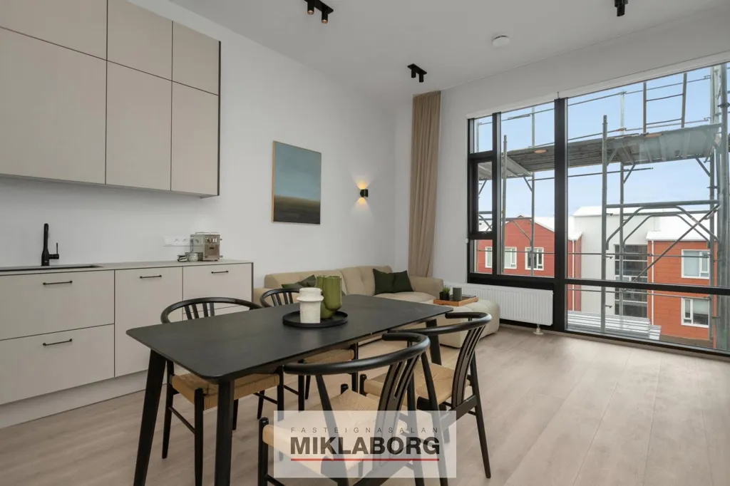 Sala da pranzo - New Flat with Balcony in Hafnarbraut