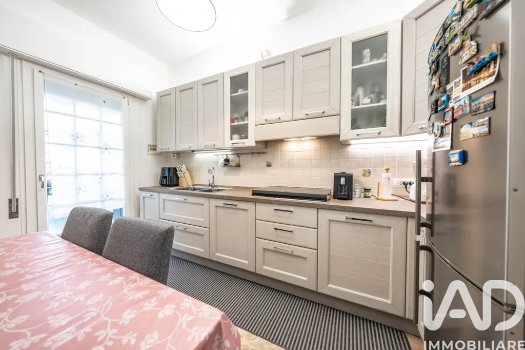 Cucina - Spacious Apartment with Balcony in Tresignana