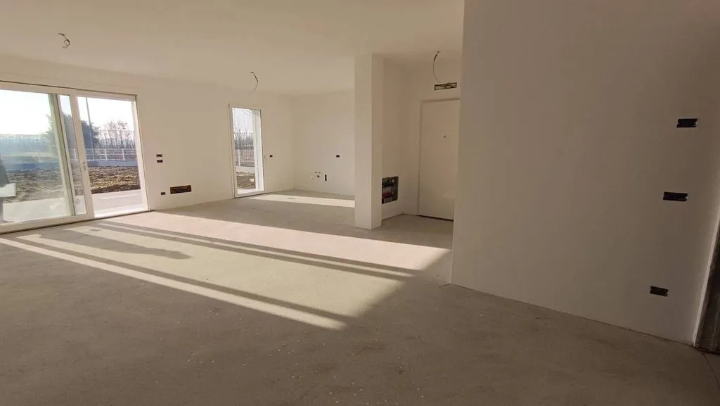 Living Room - New Bifamily Villa with Solar Panels in Roncade