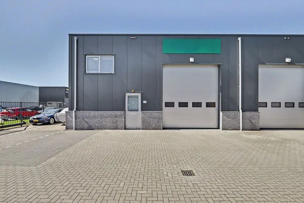 Välivaade - Commercial Unit with Secure Outdoor Space in Strijen