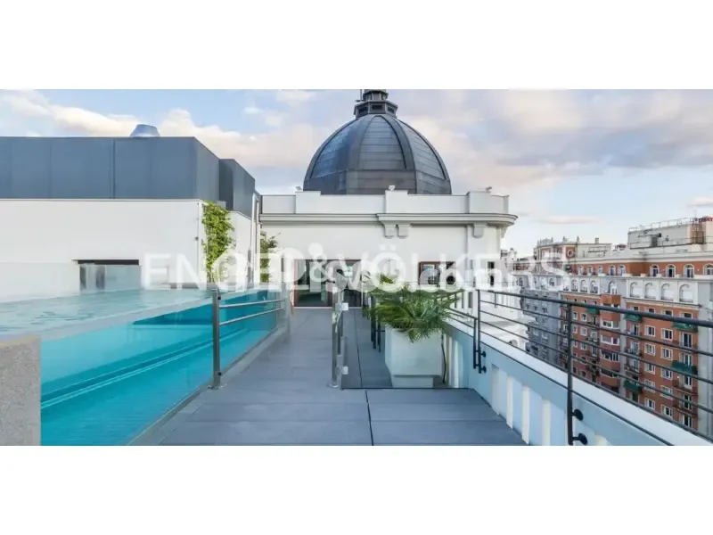 Terrazza - Luxury Apartment with Rooftop Pool in Gran Vía