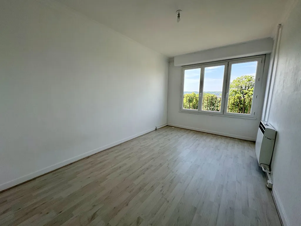 Stanze - 4-Piece Flat with Terrace in Le Plessis-Bouchard