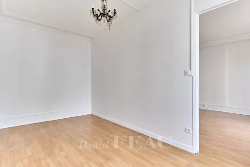 Toad - Luxury Apartment with Optimised Layout in Paris 17th