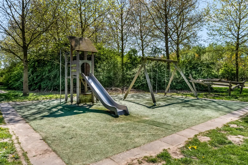 Aed - Luxury Corner Penthouse with Large Terrace in Almere