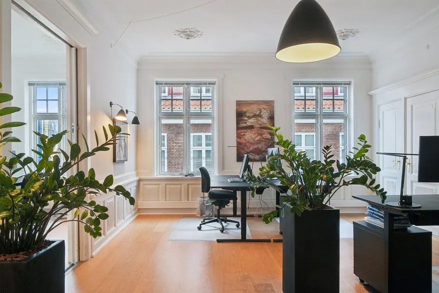 Kabinet - Office Space with Cathedral View in Aarhus