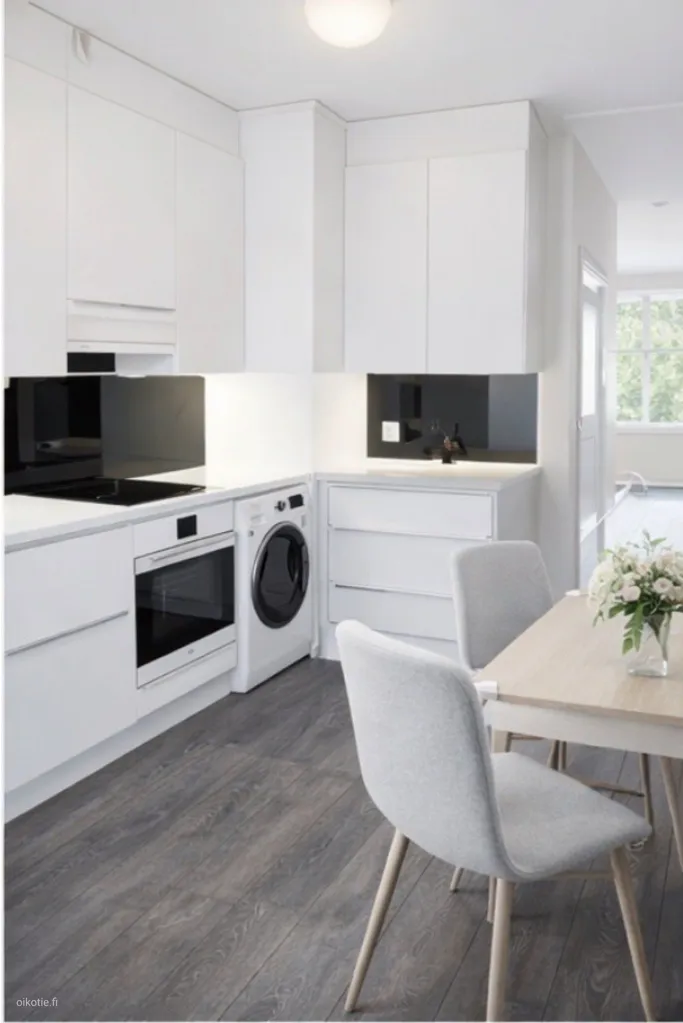 Salle à manger - Elegantly Renovated Triplex in Imatrankoski