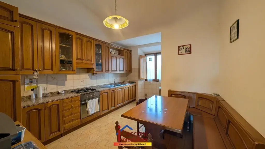 Cuisine - Spacious Apartment with Garden in Empoli Est
