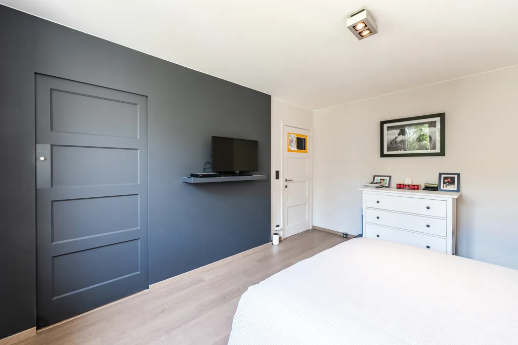 Chambres - Maison rénovée avec jardin et terrasse à Waterloo