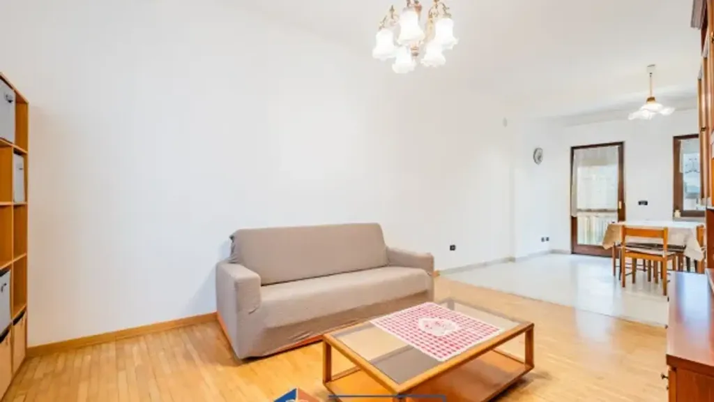 Elutuba - Apartment with Balcony in Beinette Centre
