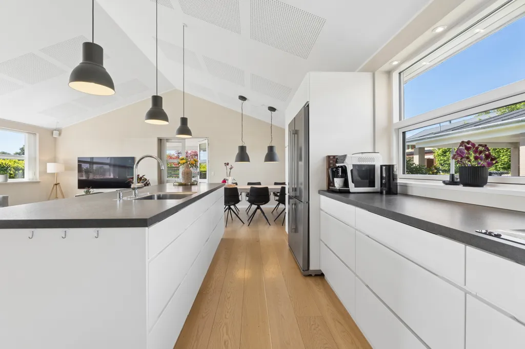 Köök - Renovated Villa with City View in Vejby