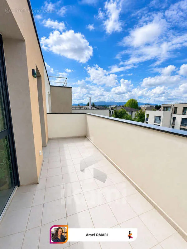 Balcone - 2-Bed Apartment with Terrace in Ferney-Voltaire