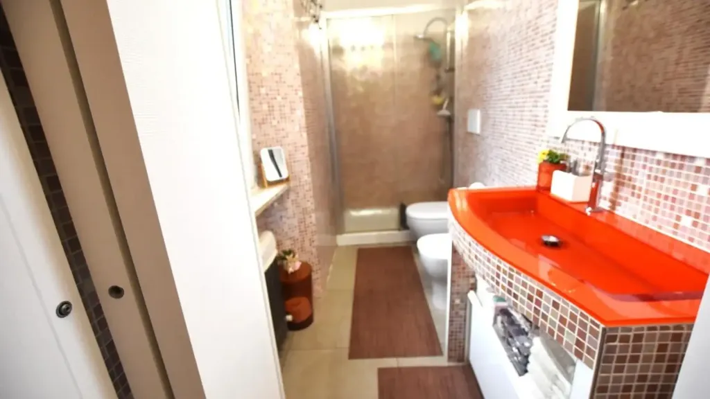 Salles de bain - Rustic Apartment with Terrace in Castelfiorentino