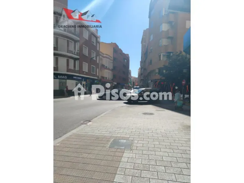 Esterno - Spacious Apartment with Balcony in Feria