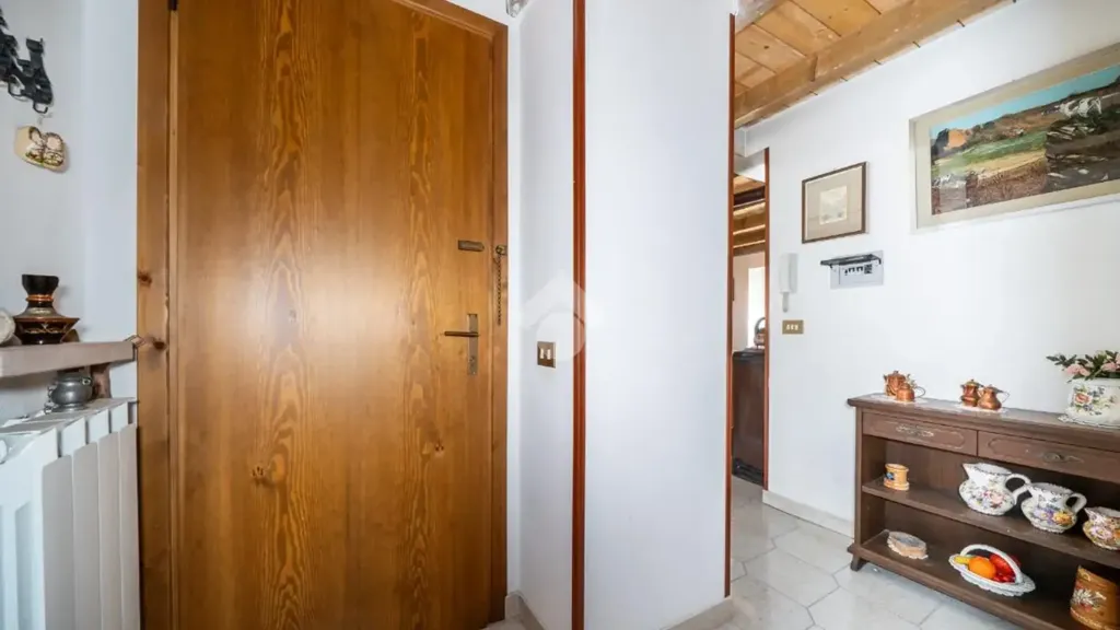 hallway_entrance