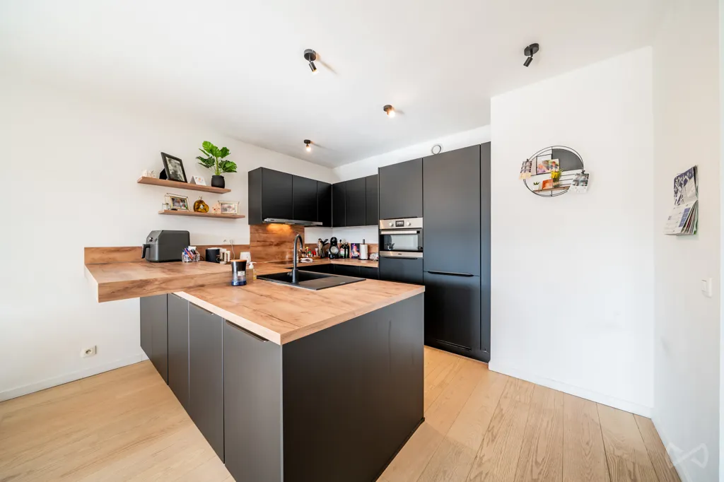Kitchen - Modern Apartment with Terrace in Waremme