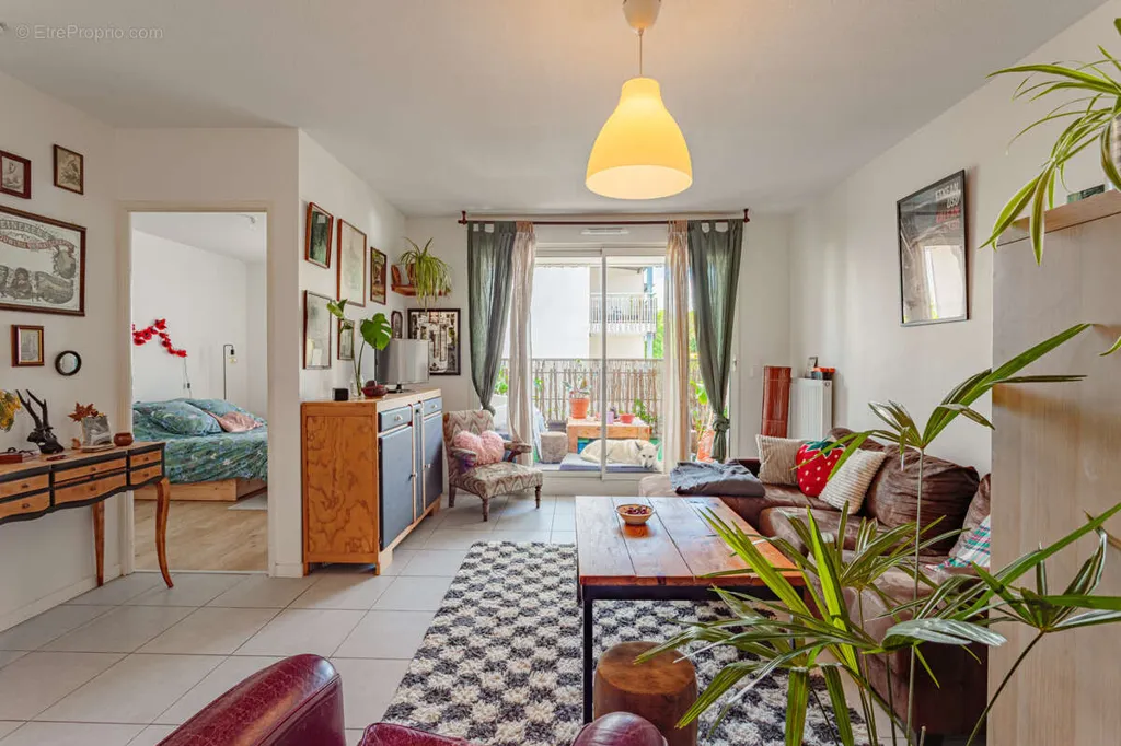 Séjour - Appartement T2 avec Terrasse à Saint-Martin-de-Seignanx