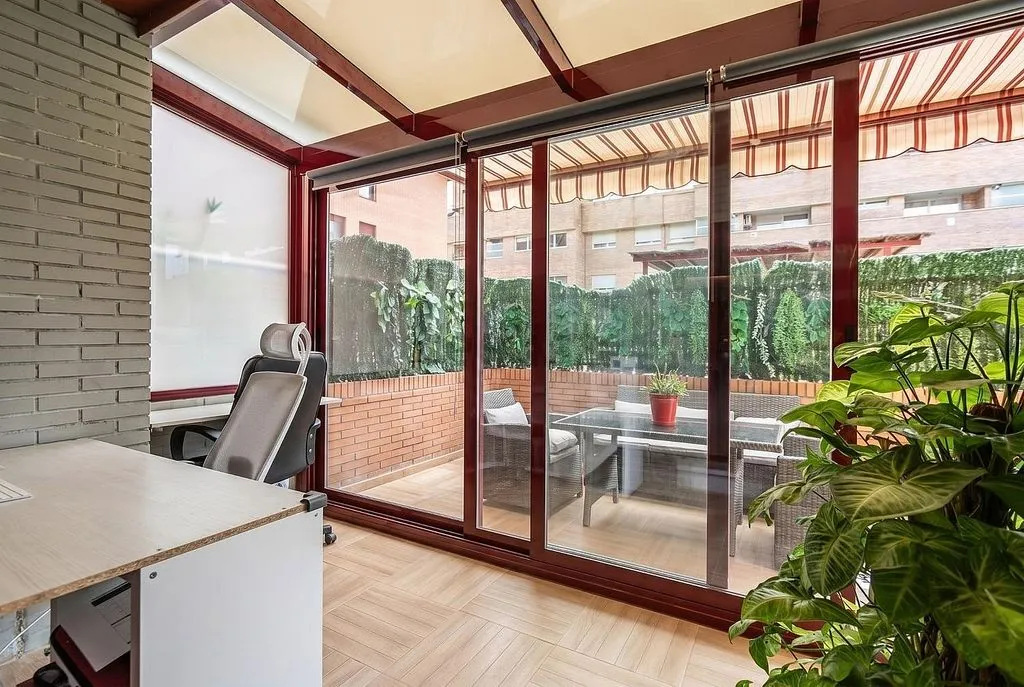 Terrass - Apartment with Pool and Terrace in Las Rozas