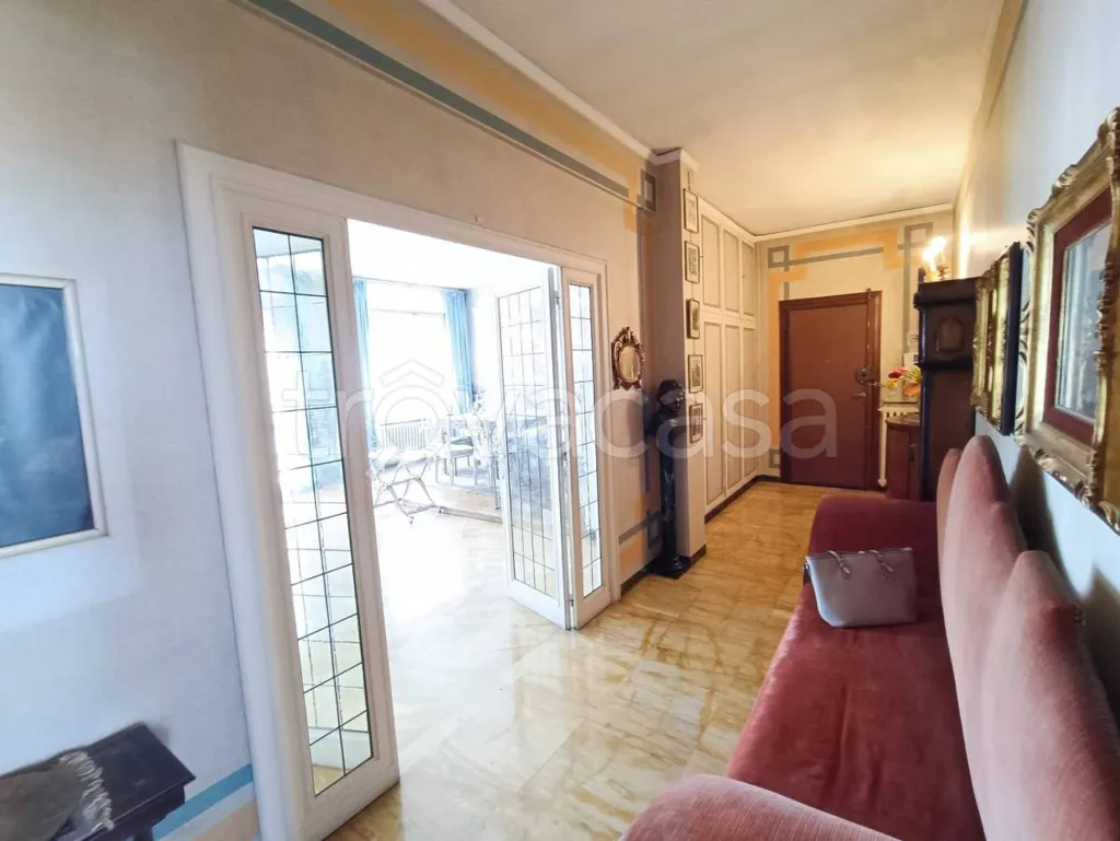 Entrée - Penthouse with Panoramic View in Mondovì