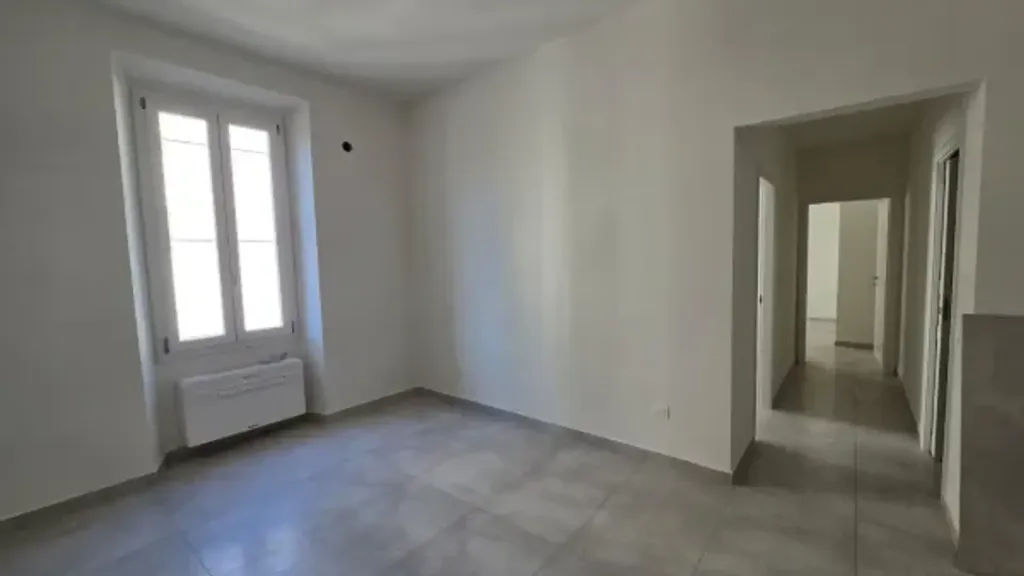 Pièces - Fully Renovated Apartment near Florence Centre