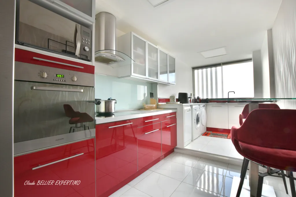 Cuisine - Appartement T4 Rénové avec Vue Panoramique à Marseille