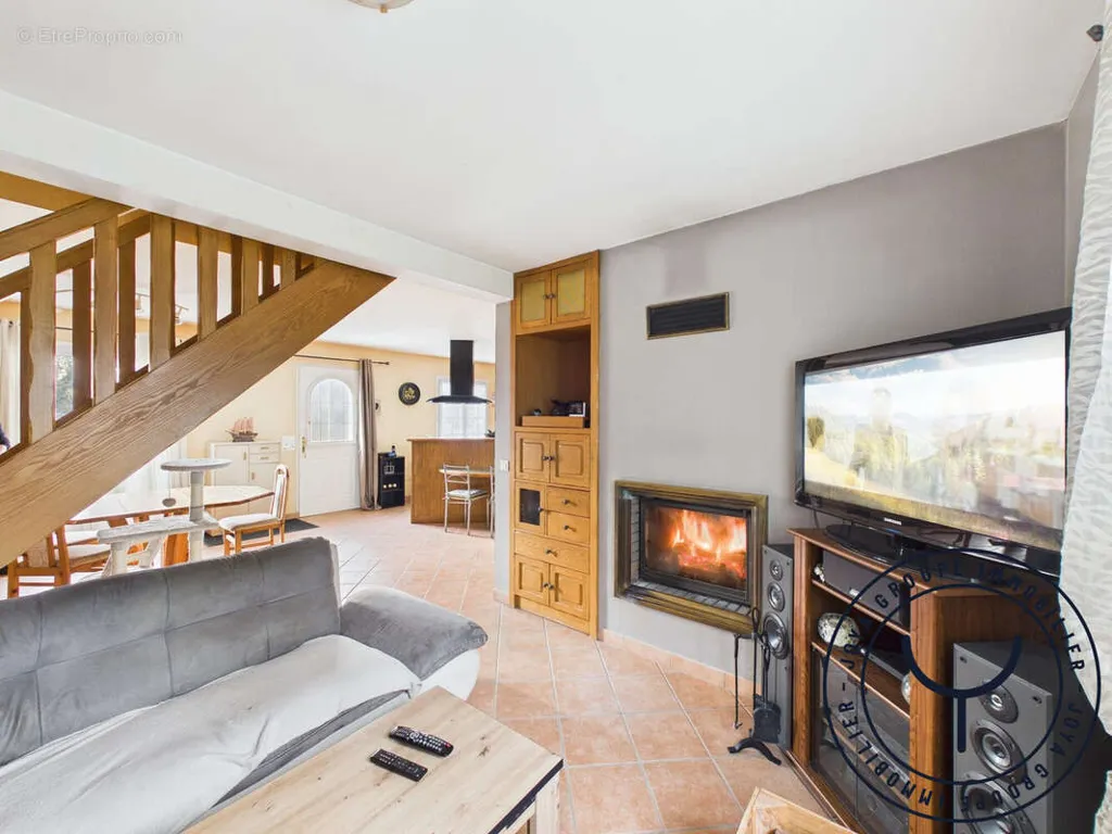 Maison 6 pièces à Mery-Sur-Seine