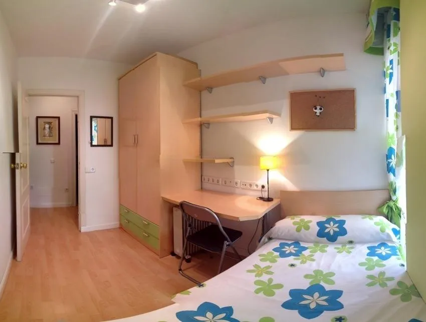 Magamistoad - Student-Friendly Flat with Terrace in Granada