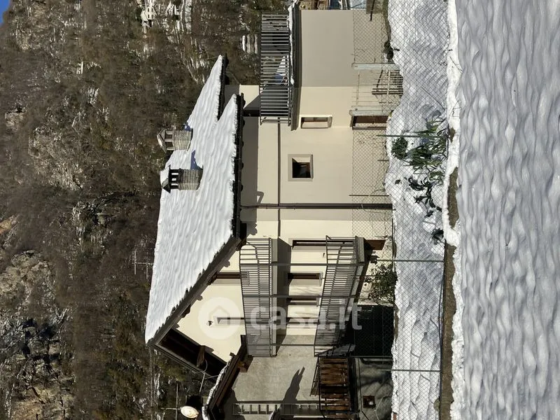 Välivaade - Rustic House with Garden in Perloz