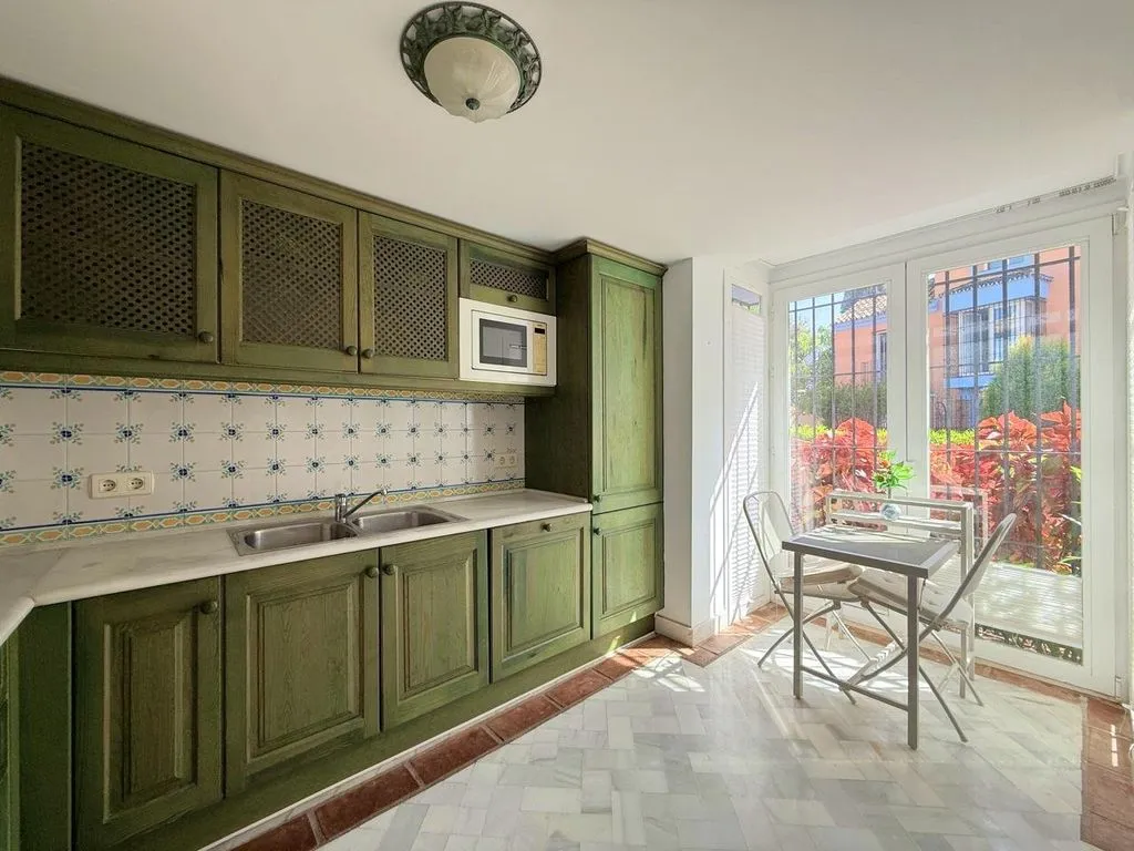 Köök - Beachfront Flat with Private Garden in Casares