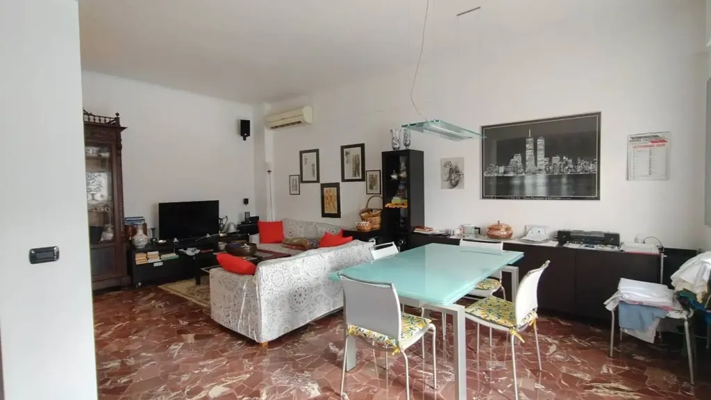 Dining Room - Panoramic Apartment with Balconies in Genoa