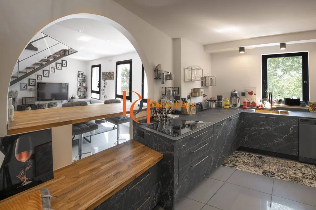 Köök - Luxury Duplex with River View in Lyon