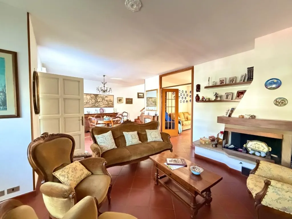 Soggiorno - Terraced Villa with Garden in Broni