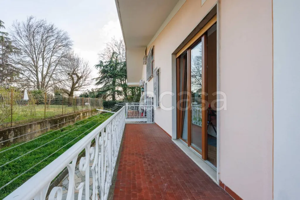 Rõdu - Villa with Private Garden in Trofarello