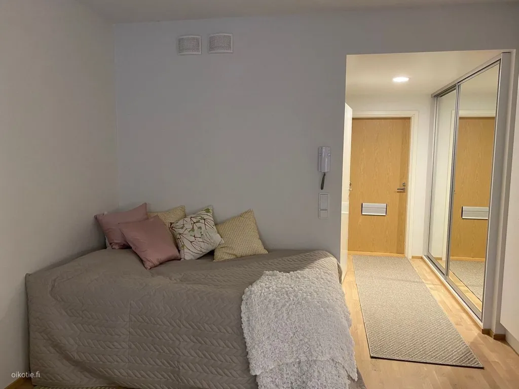 Chambres - Compact Apartment with Glazed Balcony in Lohja Centre