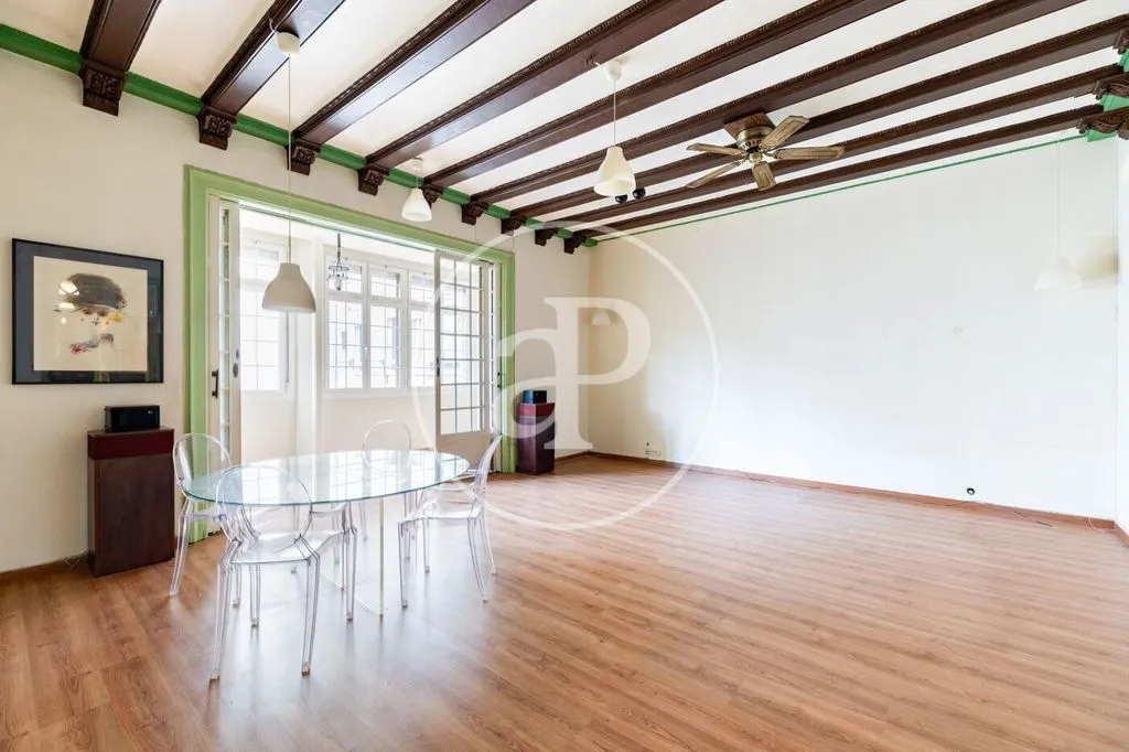 Dining Room - Classical Apartment in Eixample Dreta, Barcelona